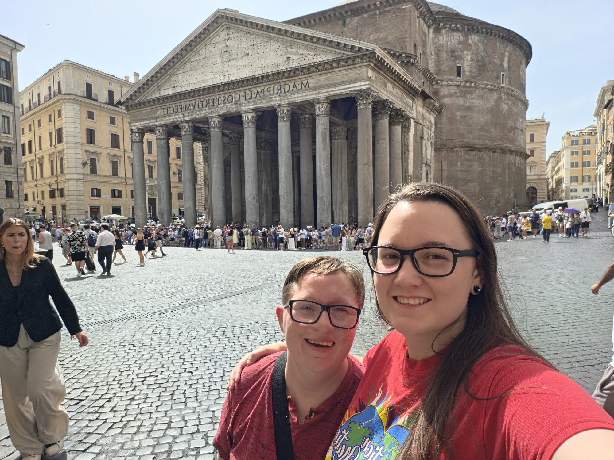 Shiloh and Jordyn outside the Pantheon on their first day in Rome