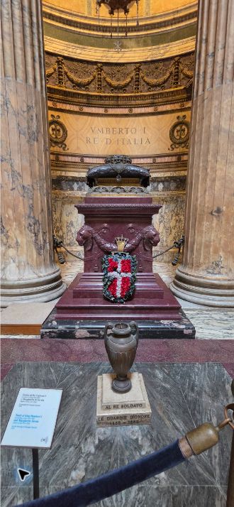 Tomb of Queen Margherita in the Pantheon