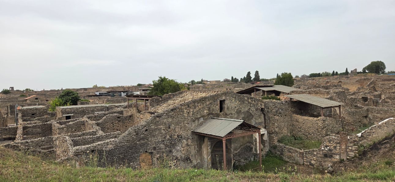 Wide view over the ruins of Pompeii